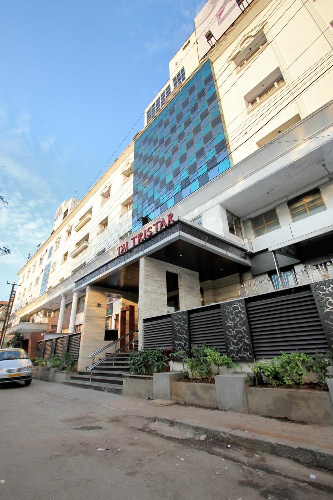 Taj Tristar Hotel Haiderabad Buitenkant foto