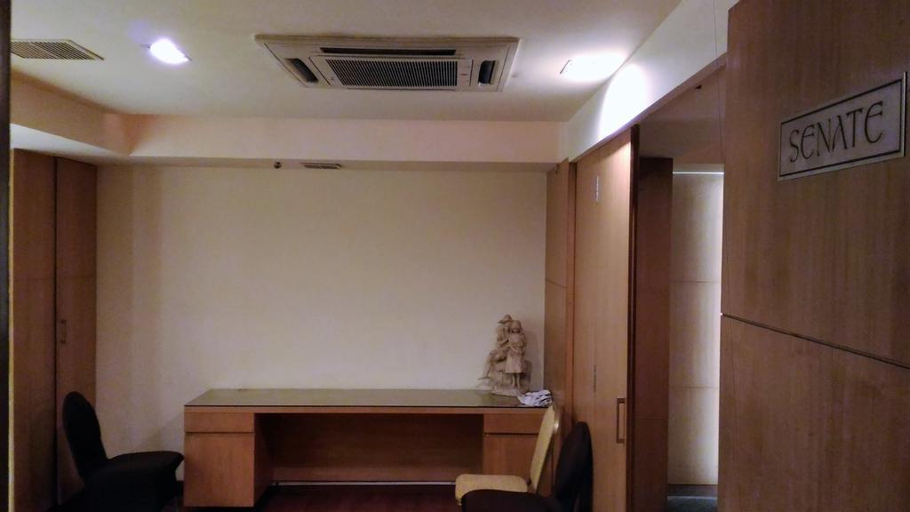 Taj Tristar Hotel Haiderabad Buitenkant foto